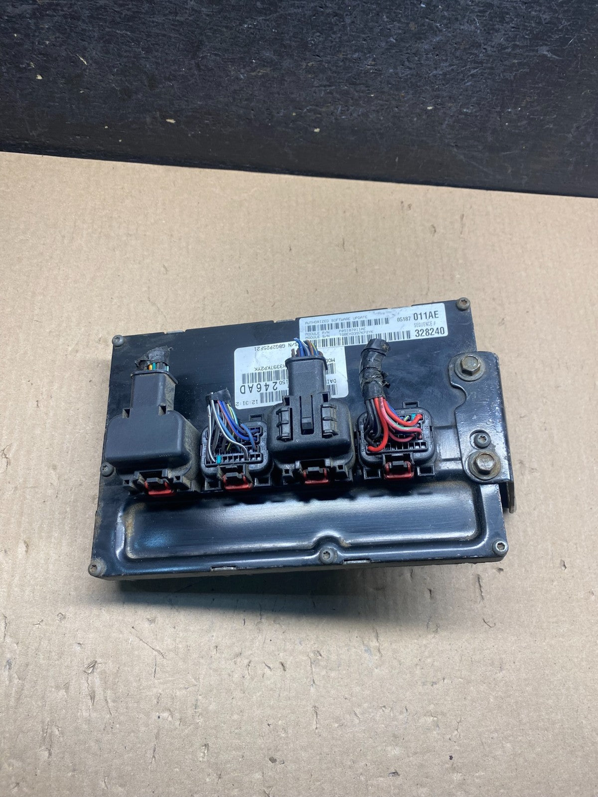 2008 2010 Dodge Magnum Charger 300 Engine Control ECU P05187011AE AH3377 DG0