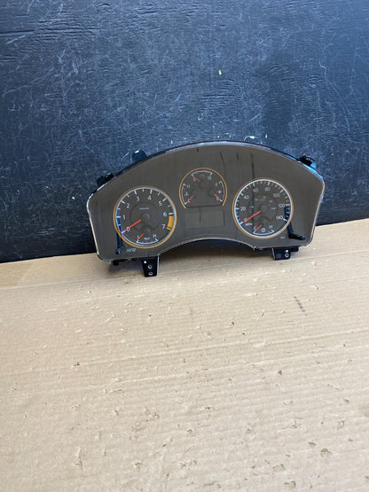 2010 2011 Nissan Armada Speedometer Cluster Gauge AG6302 DG0