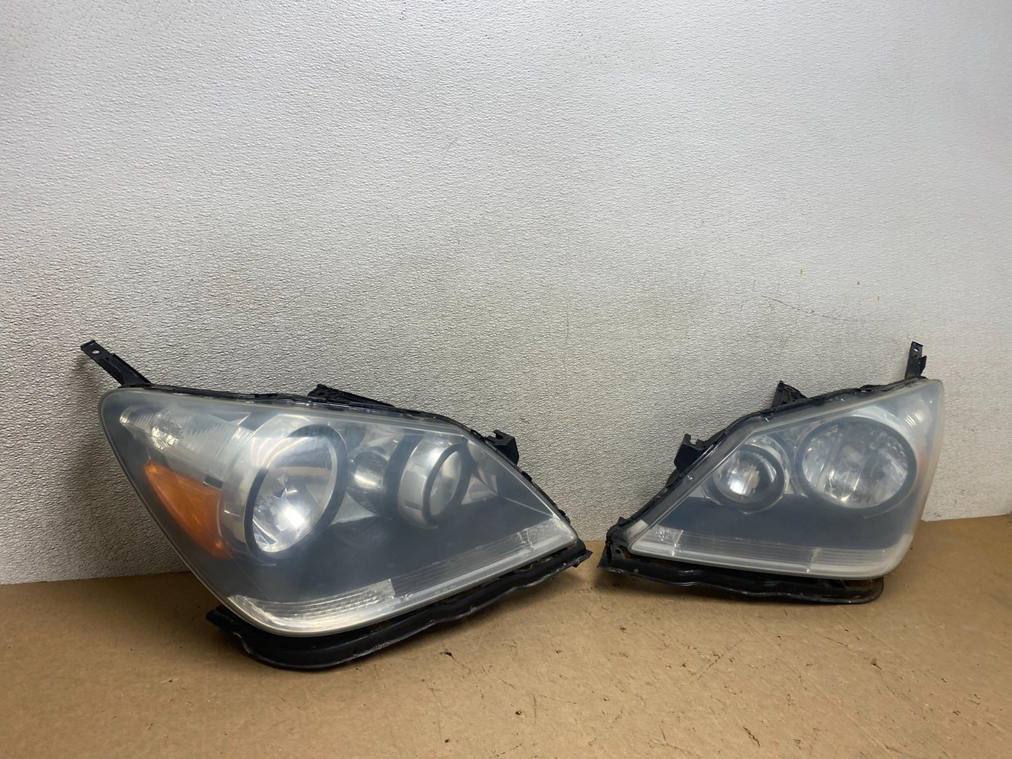 2005 2006 2007 Honda Odyssey Left+Right Set Halogen Headlights W9035 DW2