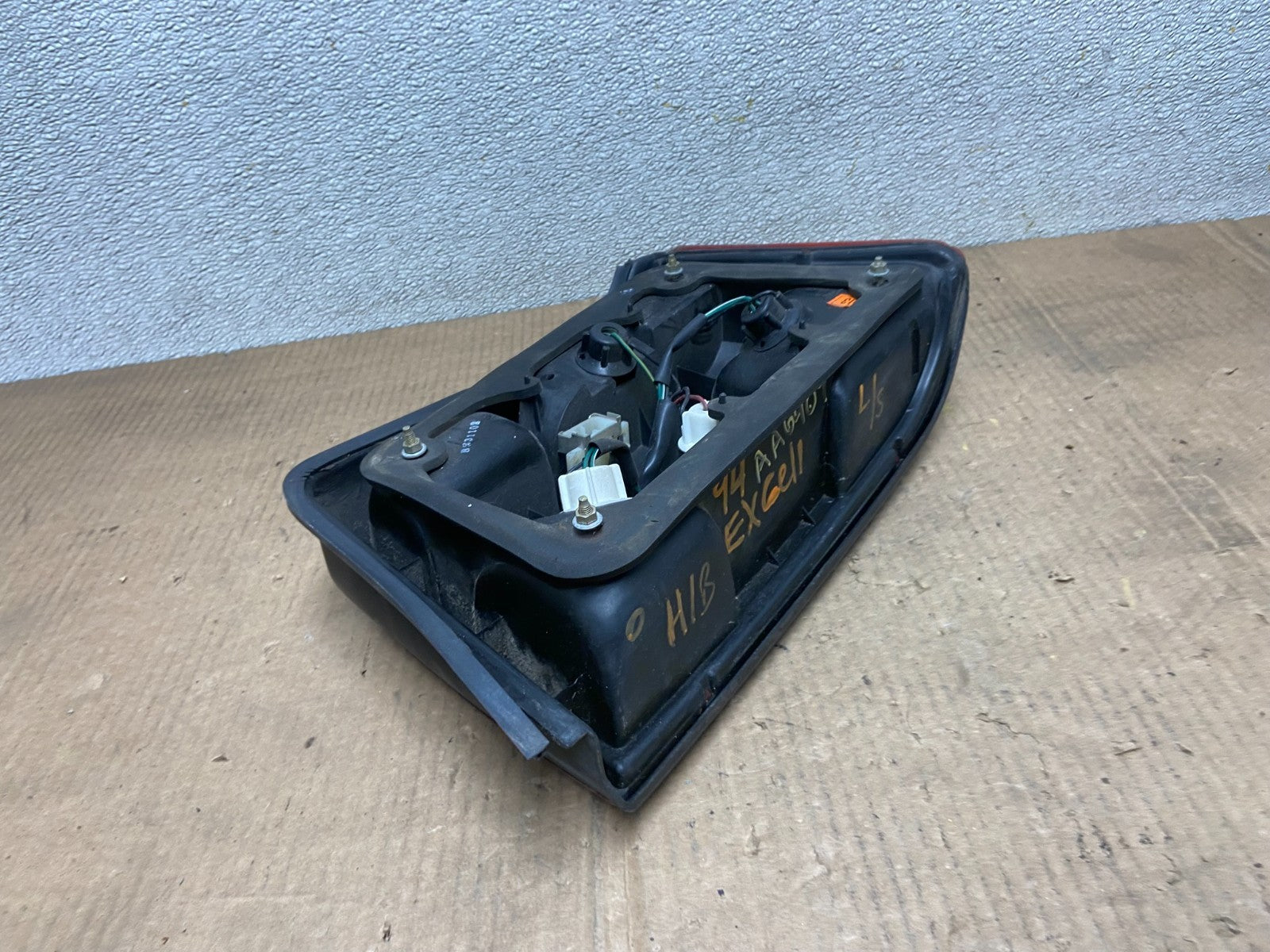 1993 to 1994 Hyundai Excel Hatchback Left Driver Side Tail Light AA65795