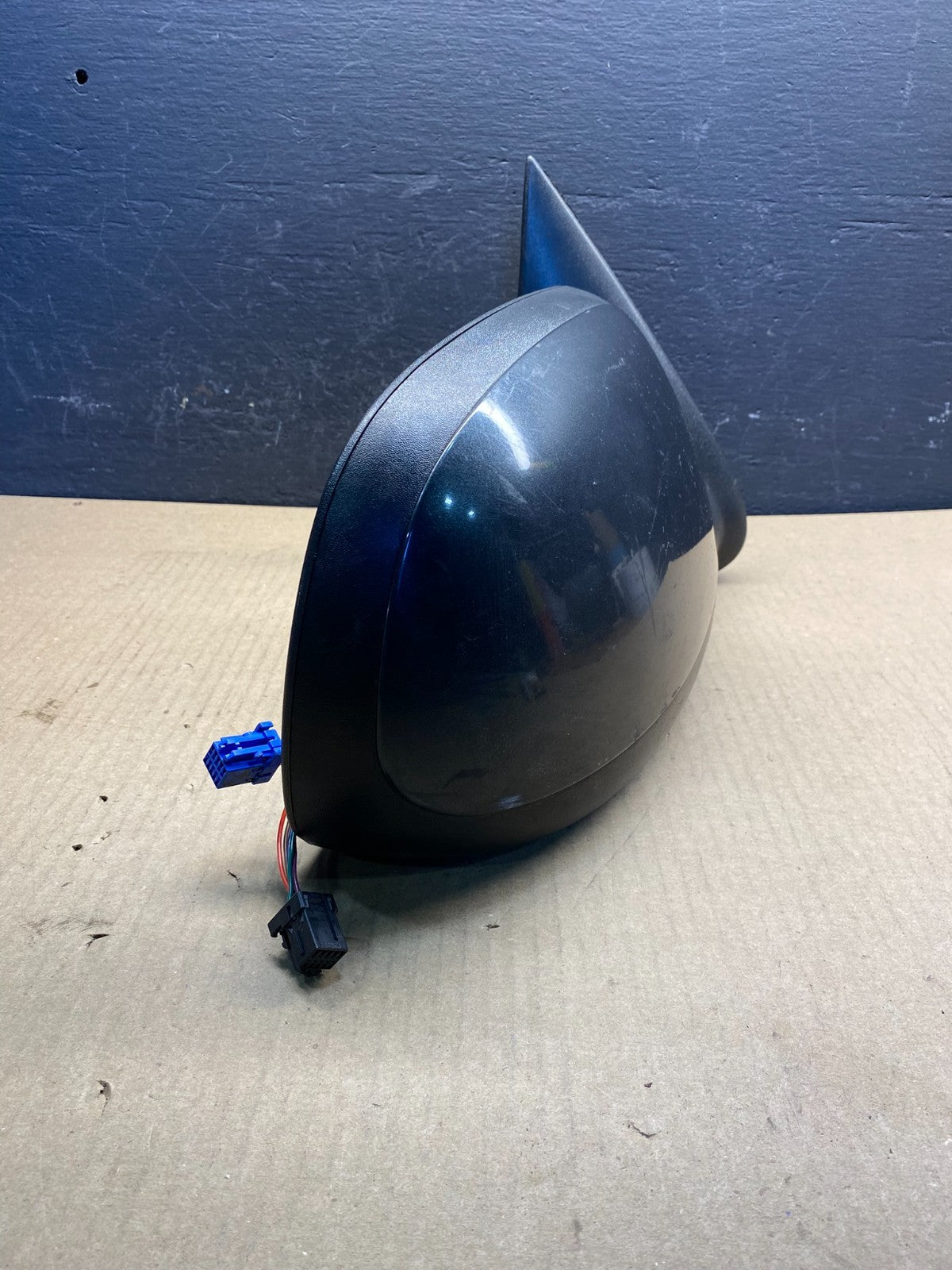 2003-2006 Chevrolet Avalanche Right Passenger Turn Sgn View Door Mirror ac88511