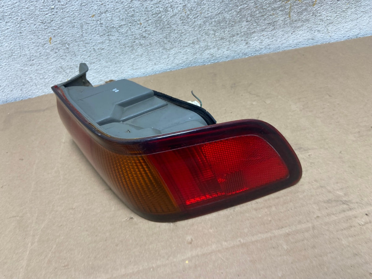 1997 1998 1999 Toyota Camry Tail Light Right Passenger Rh Side AH9347 LK1