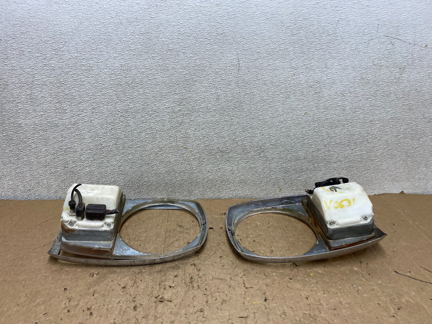 Mercedes W114 W115 Headlight Covers V0631 PS4