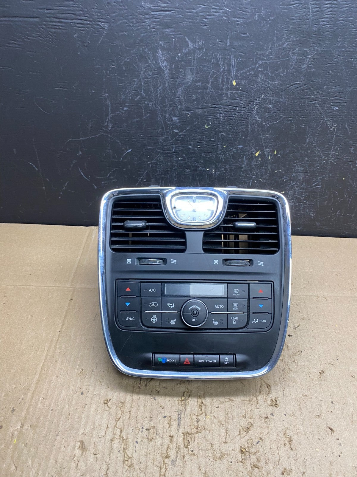 2011-2016 Chrysler Town Country Climate Control Panel Center Dash Trim AC4707 DG0