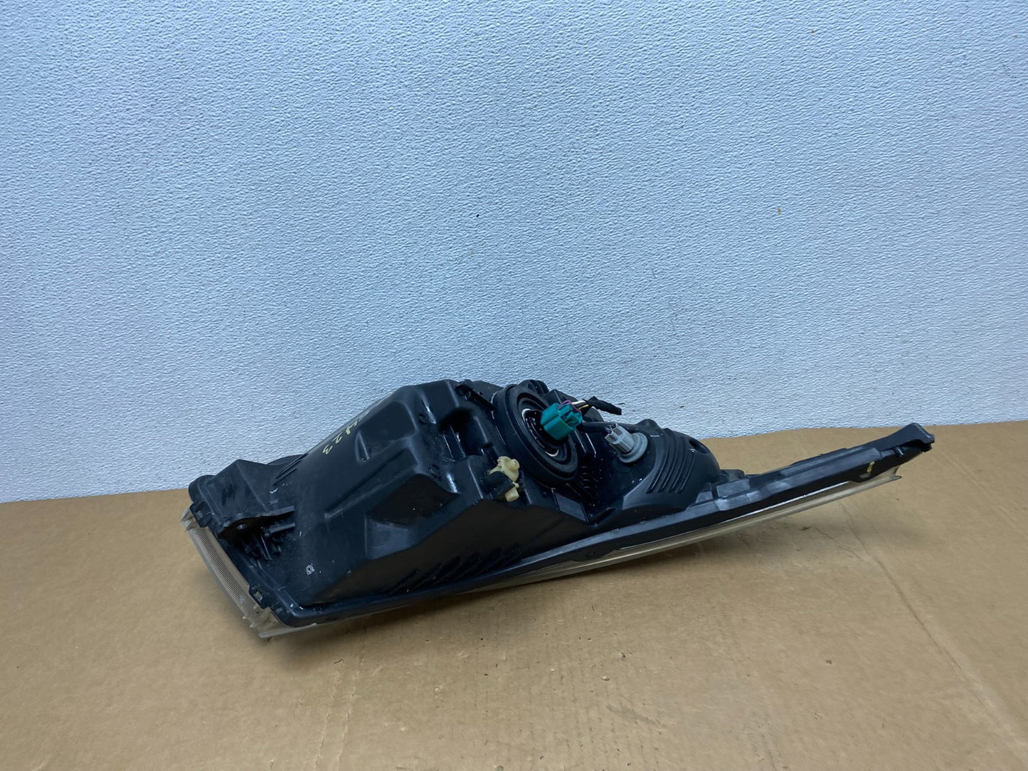 2011 to 2015 Chevrolet Cruze Halogen Left Driver LH Side Headlight AC8423 DW8