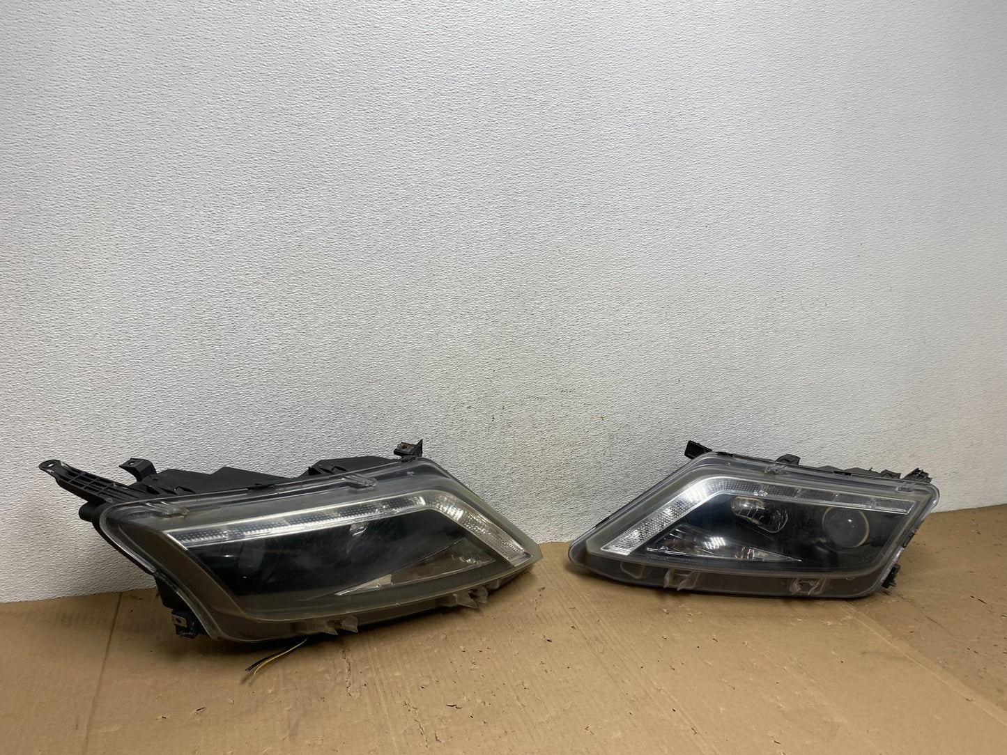 2010 2011 2012 Ford Fusion Left+Right Set LED Headlights ae9156 DG2