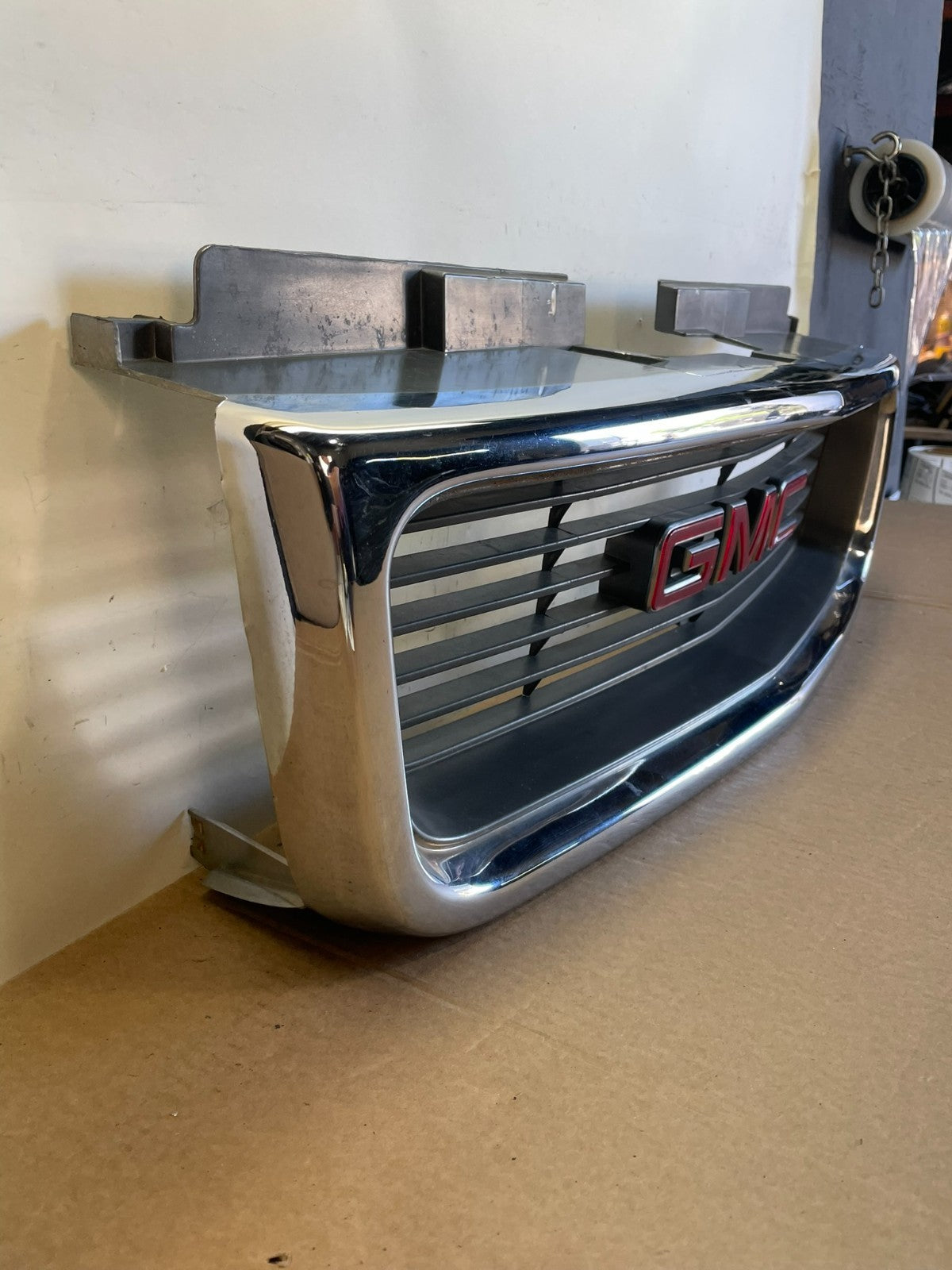1998 to 2004 GMC Sonoma Front Grill Grille AG29092