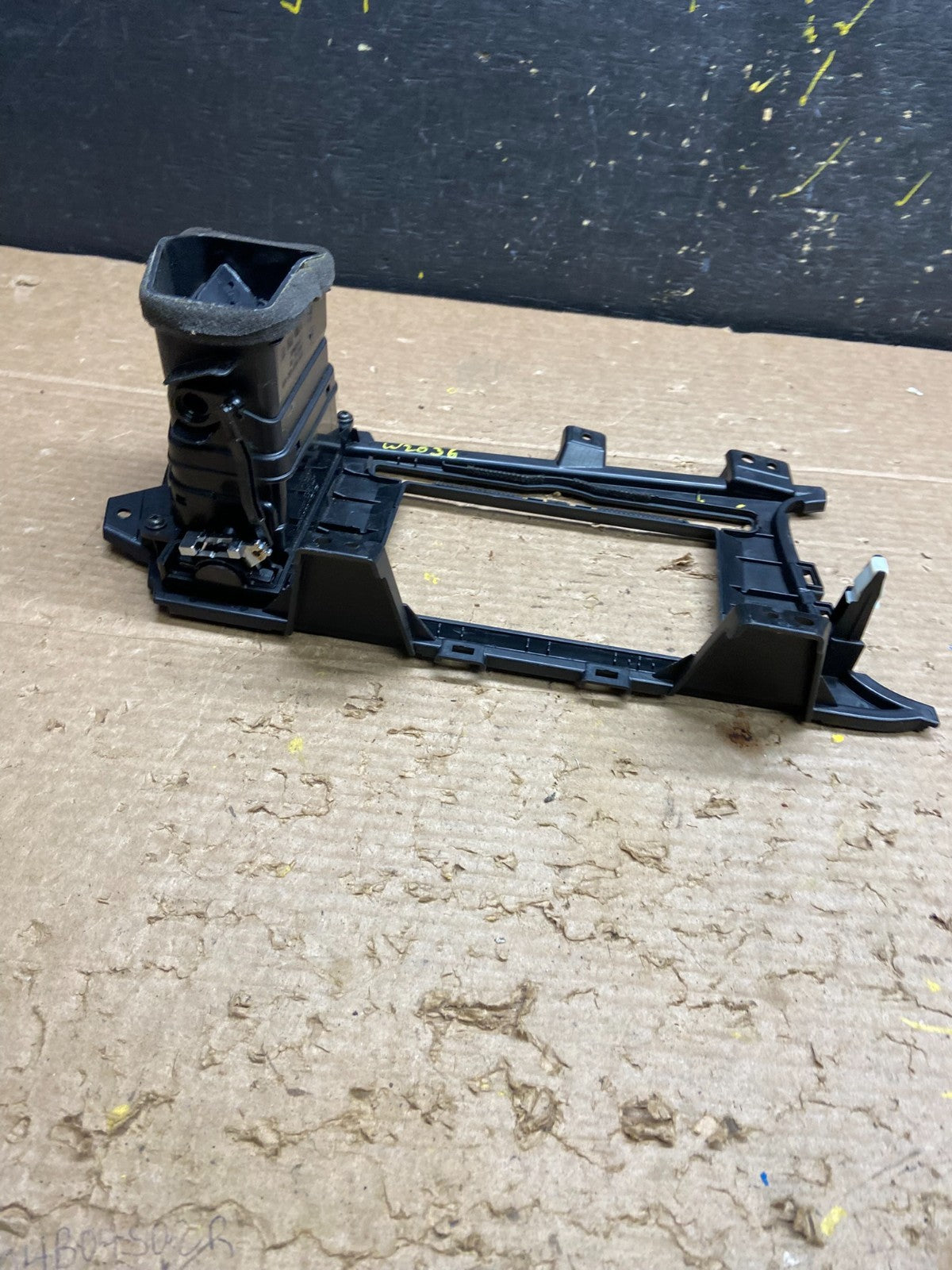2011 2012 2013 Kia Optima Front  Dash Radio Bezel Trim Air Vent OEM W2036 DG5