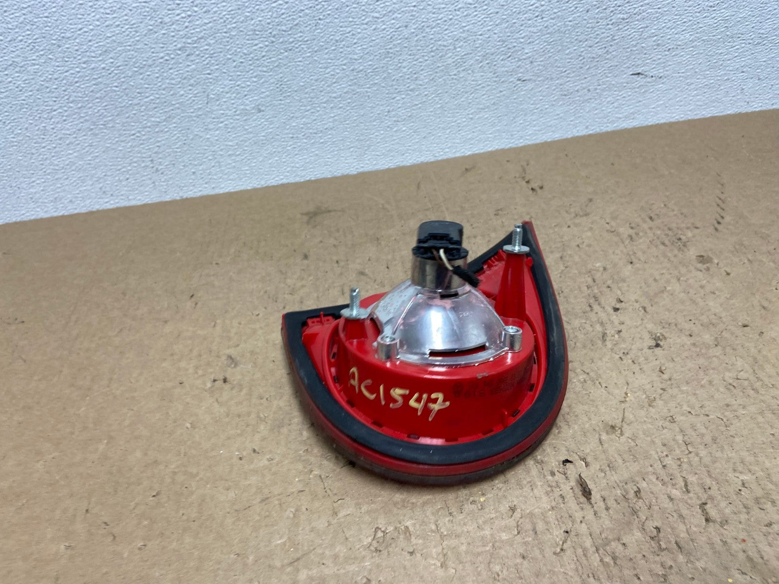 2006-2009 Volkswagen Golf Right Passenger Rh Tail Light Inner Trunk AC1547 LK4