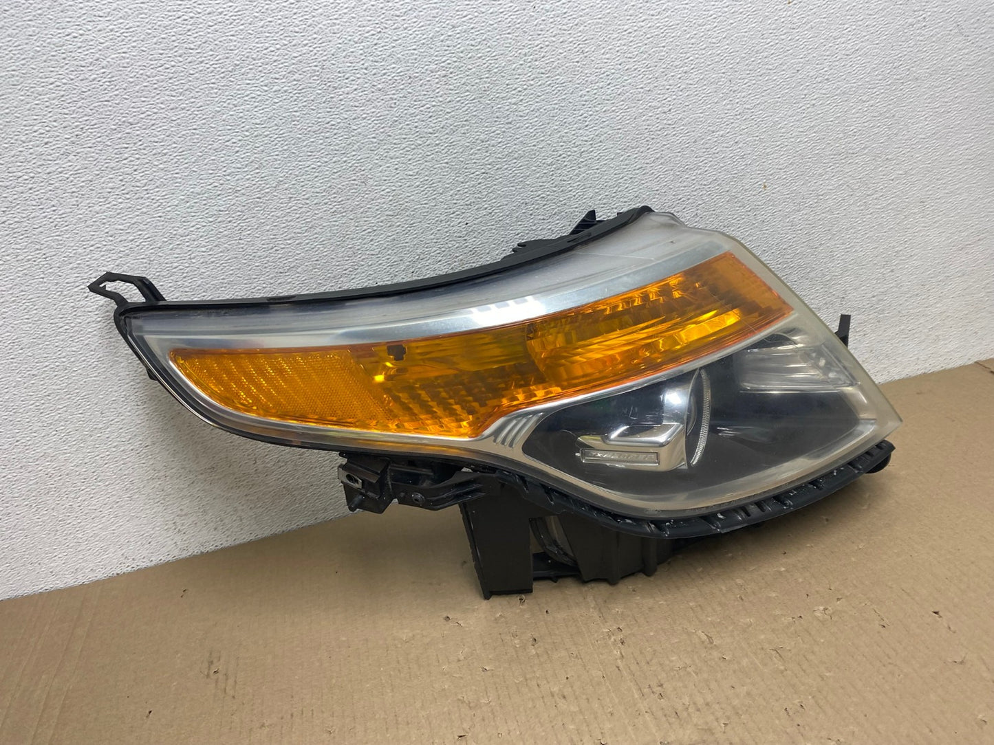 2011 to 2015 Ford Explorer Right Passenger Halogen Headlight AE9577 LK2
