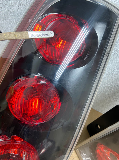 2007-2014 GMC Yukon Denali Left + Right SET Tail Lights Light OEM AC2896 LK3