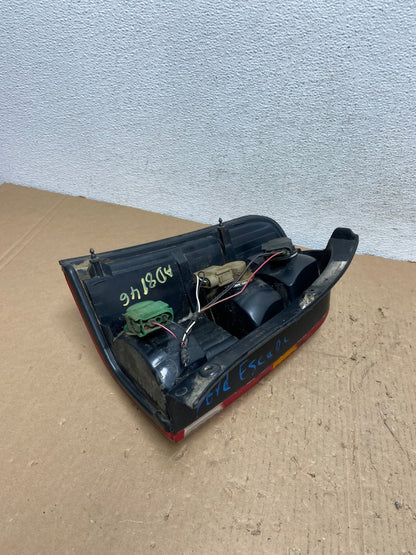 2001 to 2007 Ford Escape Right Passenger RH Side Tail Light AD8146 LK4