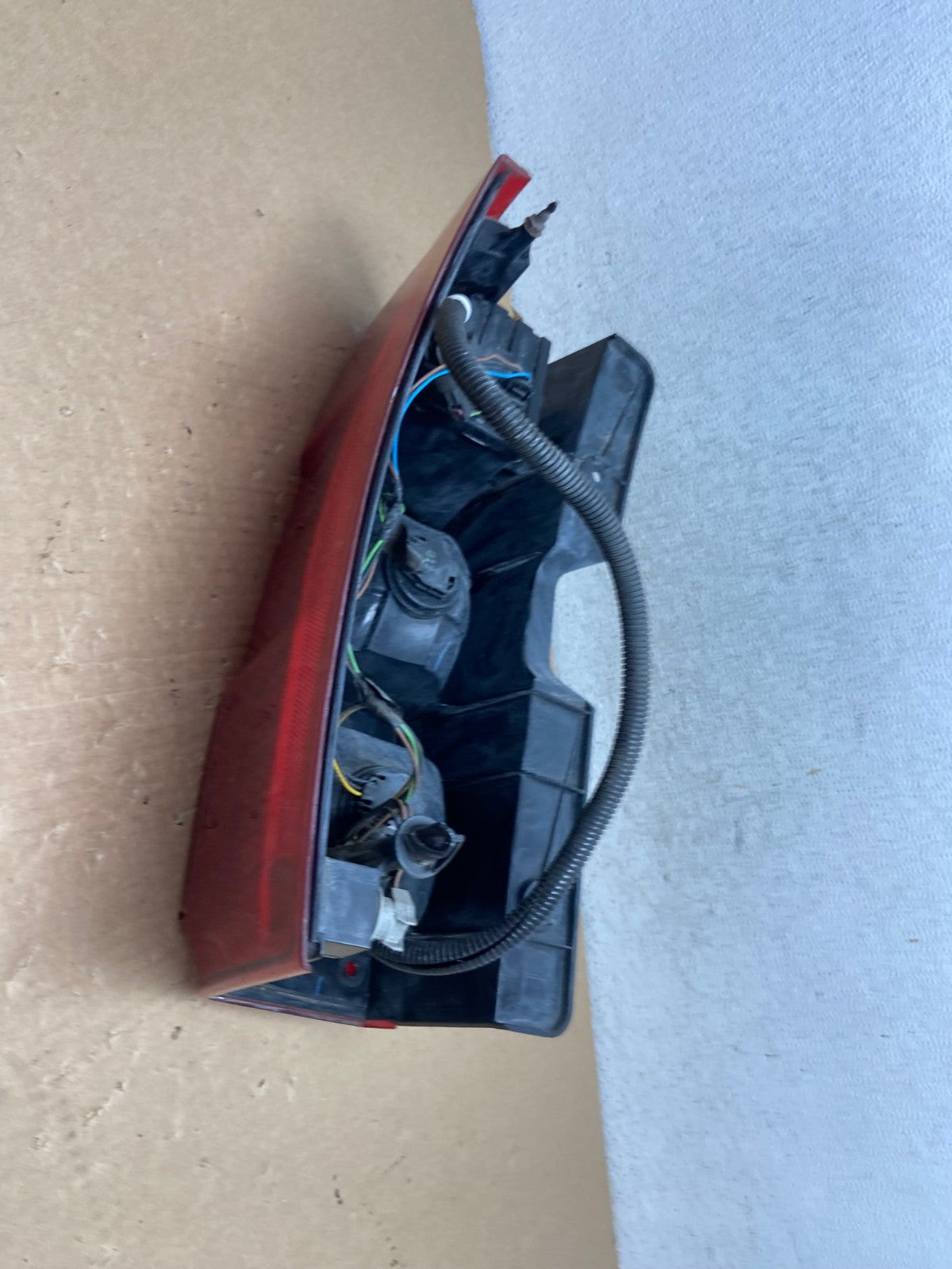 2008 to 2013 Chevrolet Tahoe Hybrid Right Passenger Tail light Led AF7412 LK6