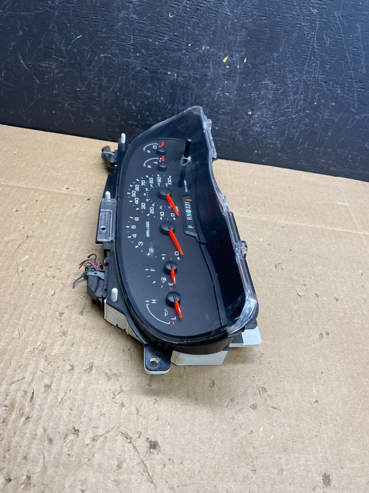 2006 Ford E350 Gauge Speedometer Cluster ac6662 DG1