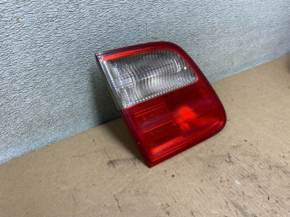 2000-2003 Mercedes-Benz E-Class E320 Wagon Left Driver Inner Tail Light S3900 DW2