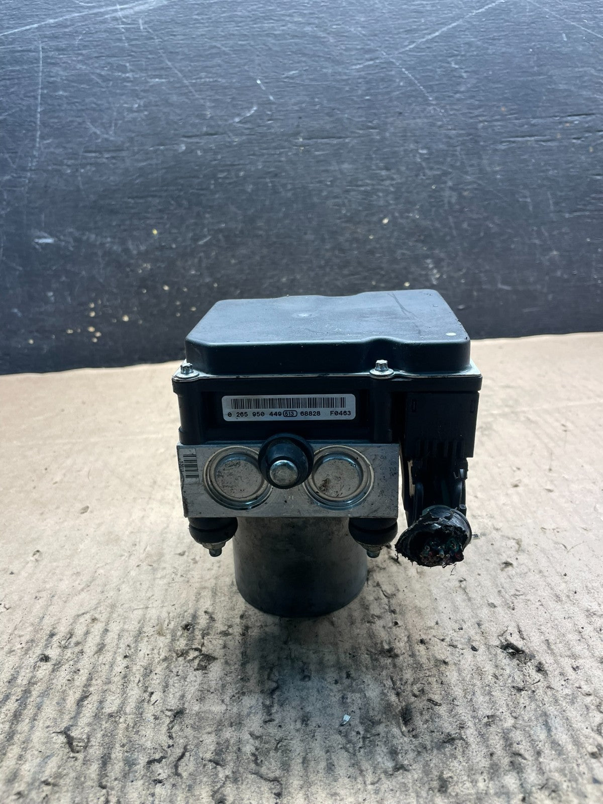 2006 - 2007 Infiniti M35 ABS Anti-Lock Brake Pump OEM S8420 DG0