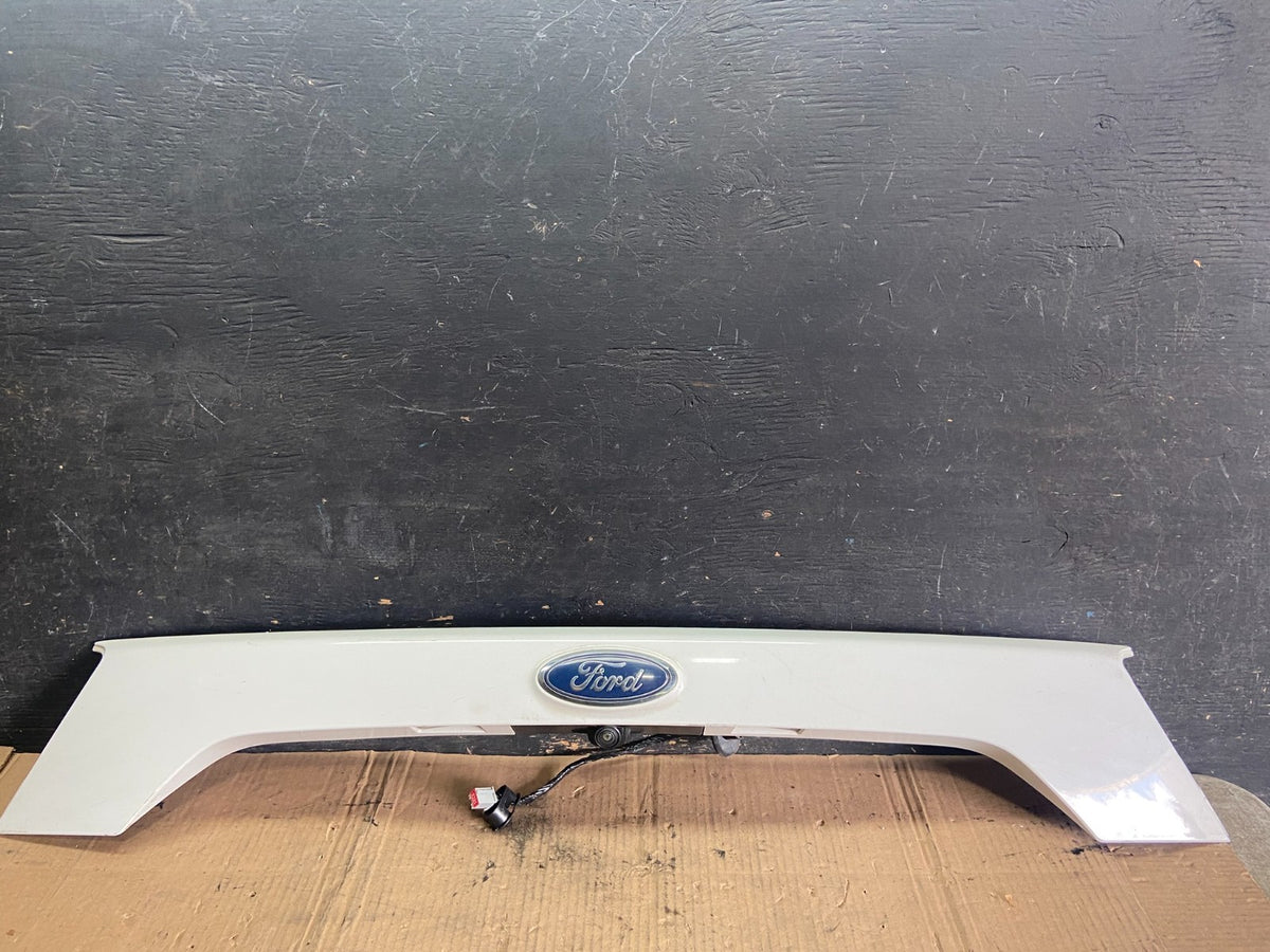 2017 2018 2019 Ford Escape Rear Trunk Molding with Camera P8593 DG0