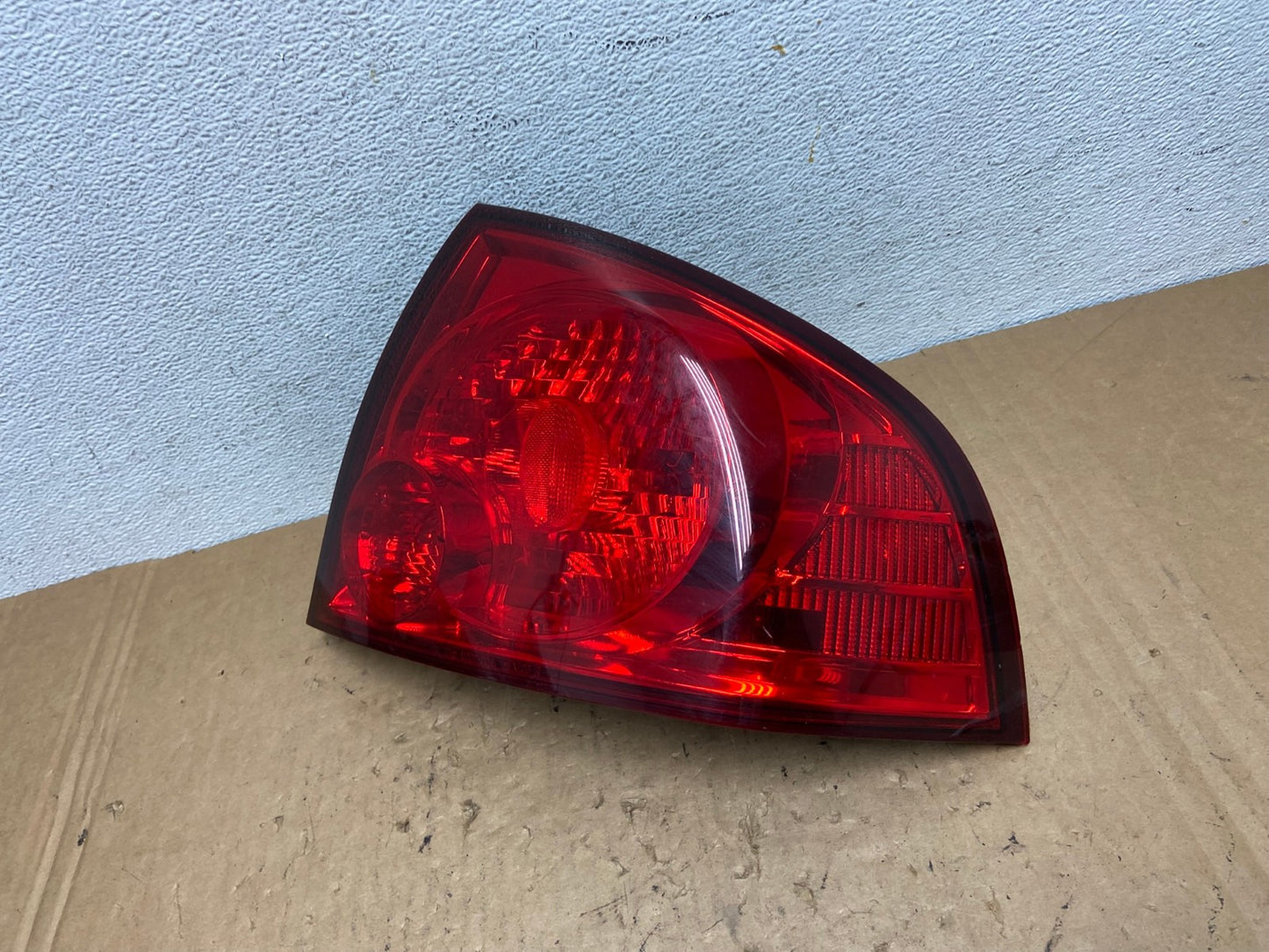 2004 2005 2006 Nissan Sentra Right Passenger Rh Side Tail Light AD3289 LK1