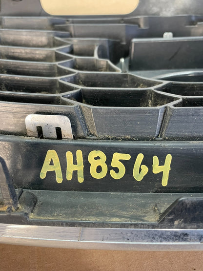 2016 2017 2018 Nissan Sentra Front Upper Grill Grille AH8564 DG5
