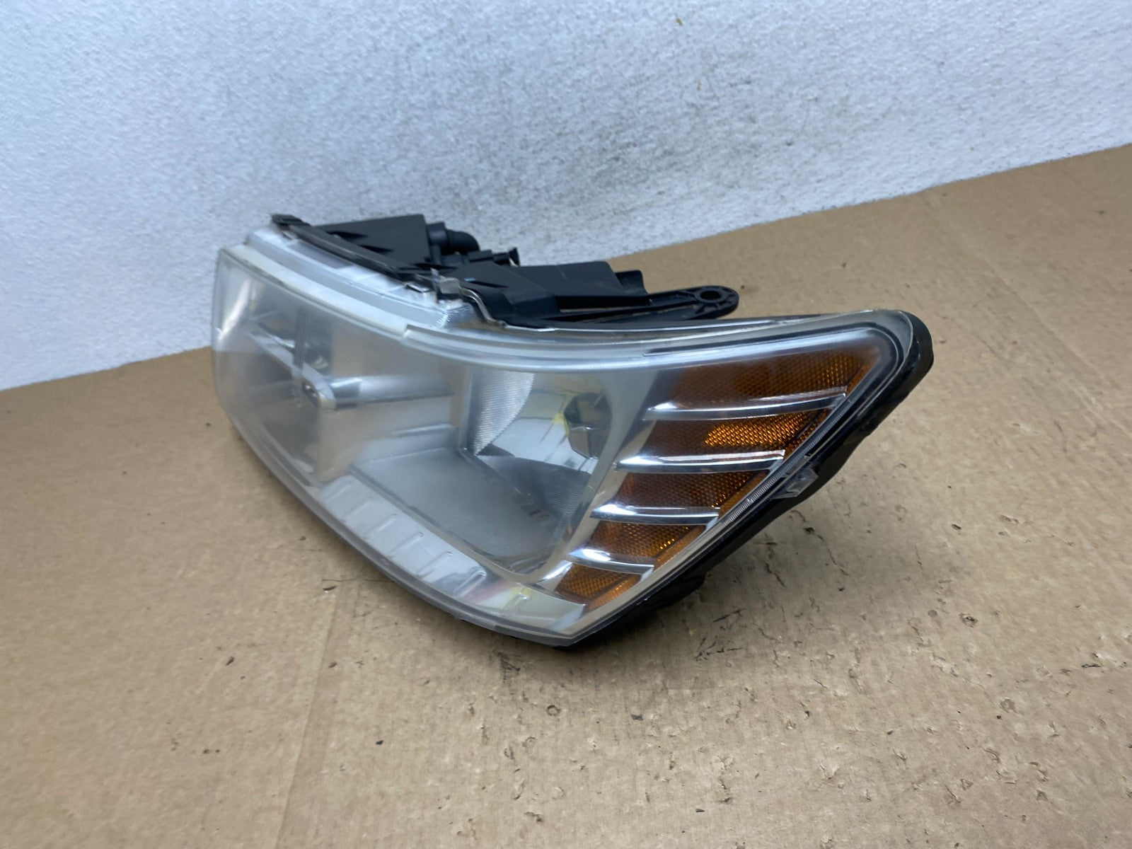 2009 to 2017 Dodge Journey Headlight Left Driver Lh Side Halogen AF9870 DW1