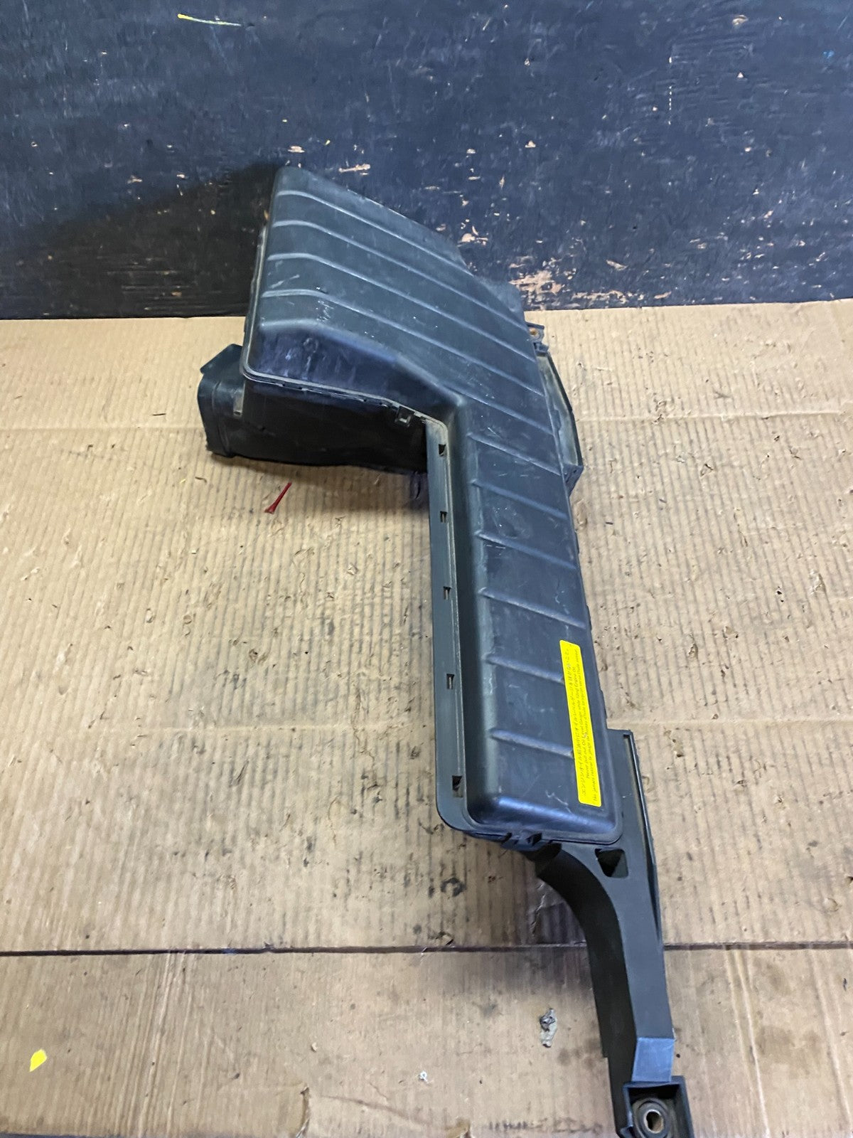 2009 to 2014 Nissan Murano Upper Air Intake Duct T6876 DG2