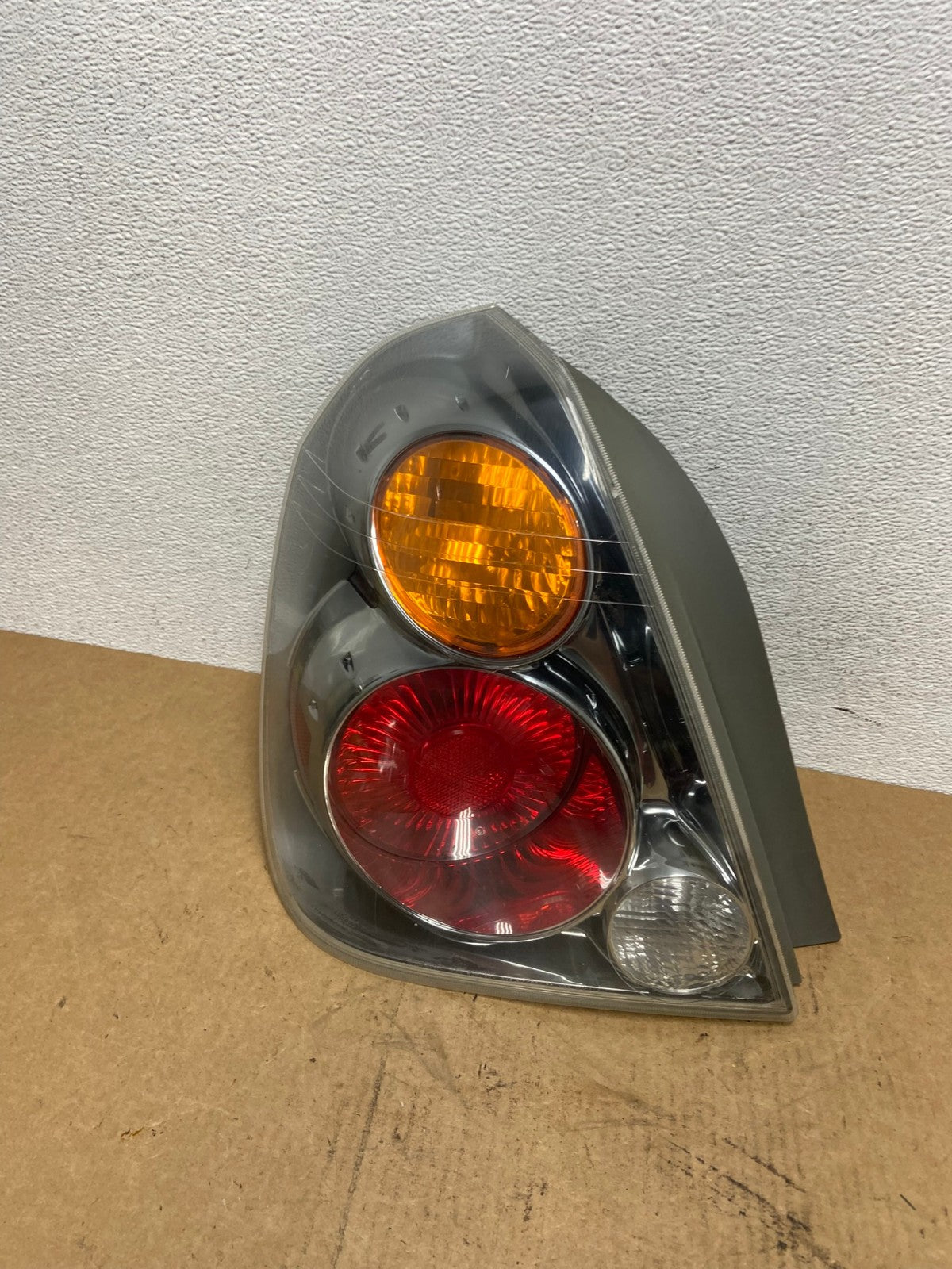2002 2003 2004 Nissan Altima Tail Light Left Driver Lh Side OEM AC3029 LK0