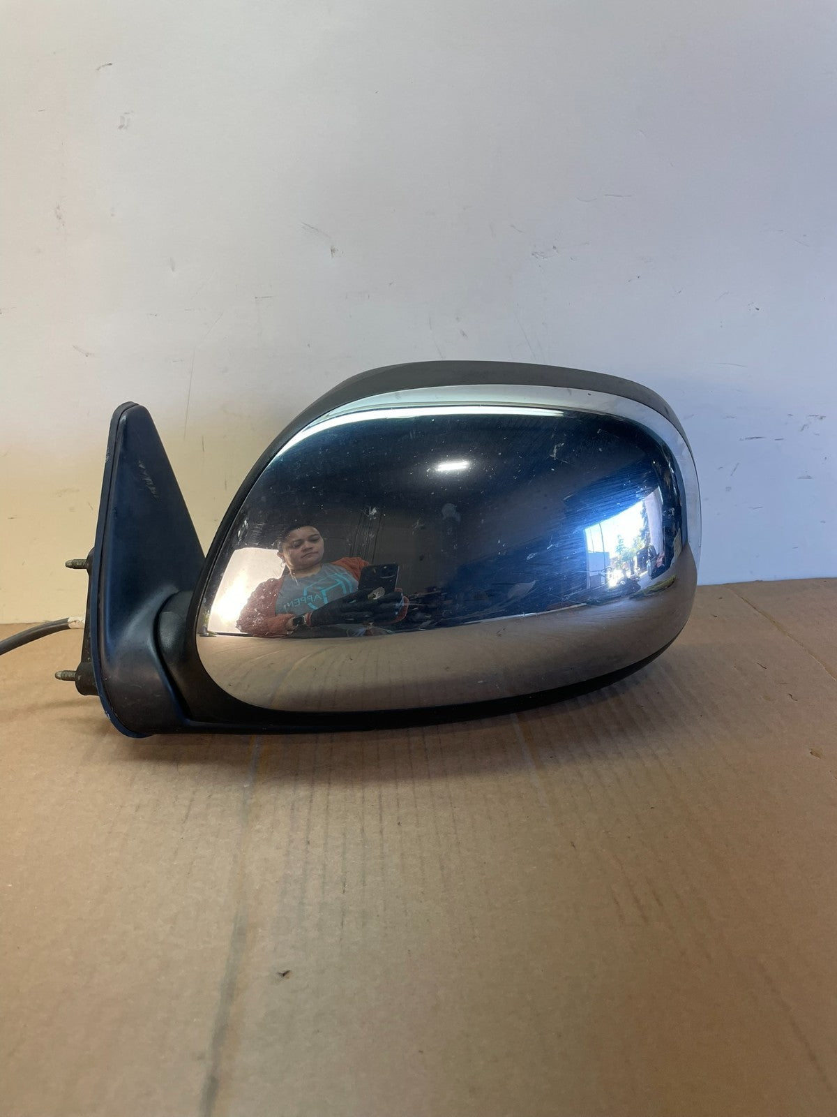 2000 to 2006 Toyota Tundra Left Driver LH Side Door View Mirror AI0873 DG0