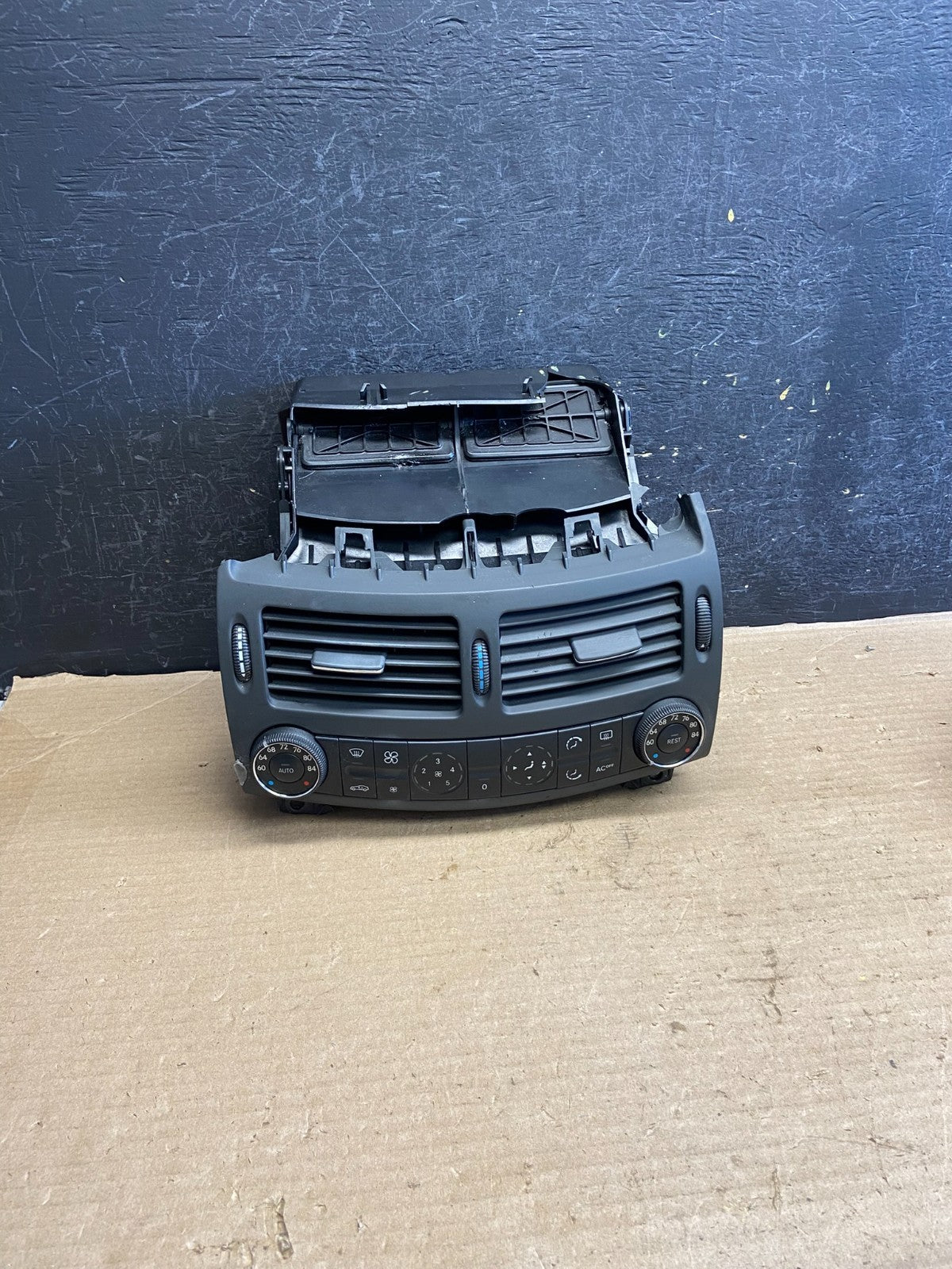 2003-2006 Mercedes W211 E320 E500 Climate Control A/C Heater Air Vent AH3694 DG0