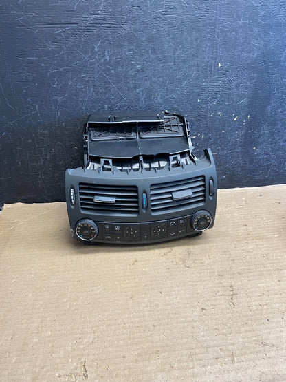 2003-2006 Mercedes W211 E320 E500 Climate Control A/C Heater Air Vent AH3694 DG0