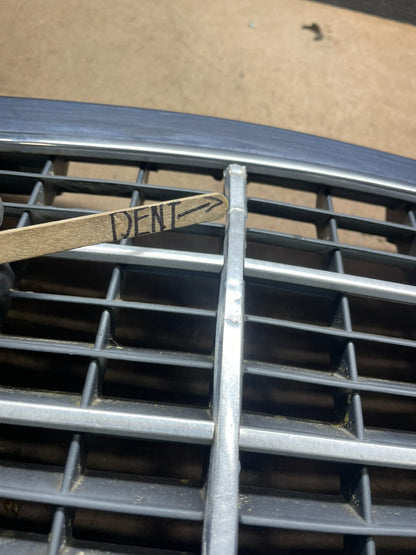 1994 to 1998 Mercedes-Benz W140 S600 S500 S320 Front Upper Grille OEM m51774