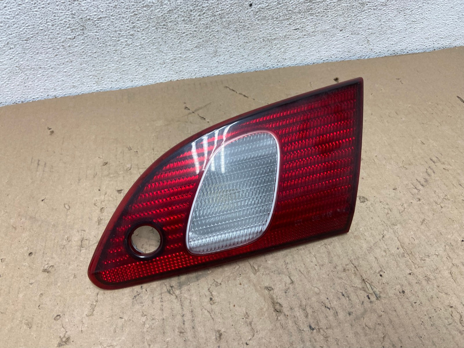 1998-2000 Toyota Corolla Right Passenger RH Side Inner Tail light AF4266 LK0