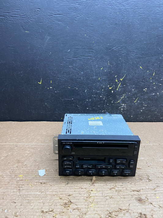 2001 2002 Nissan Quest Radio Receiver Sat AM FM CD  Screen Display w6363 DG0