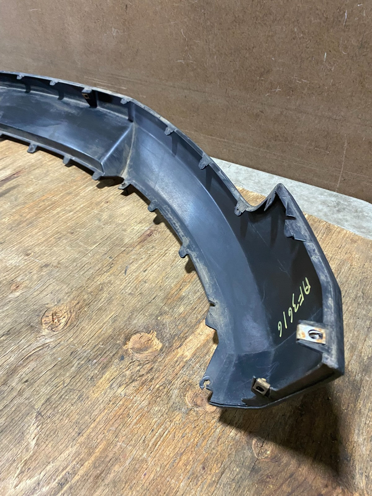 2013 to 2016 GMC Acadia Front Lower Bumper Cover 20982396 AF36163