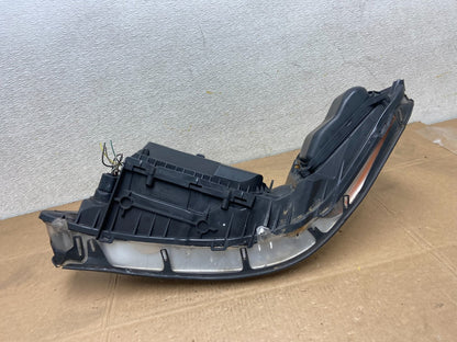 2005 to 2011 Lincoln Town Car Right Passenger Rh Side Headlight OEM Y5630 DW8