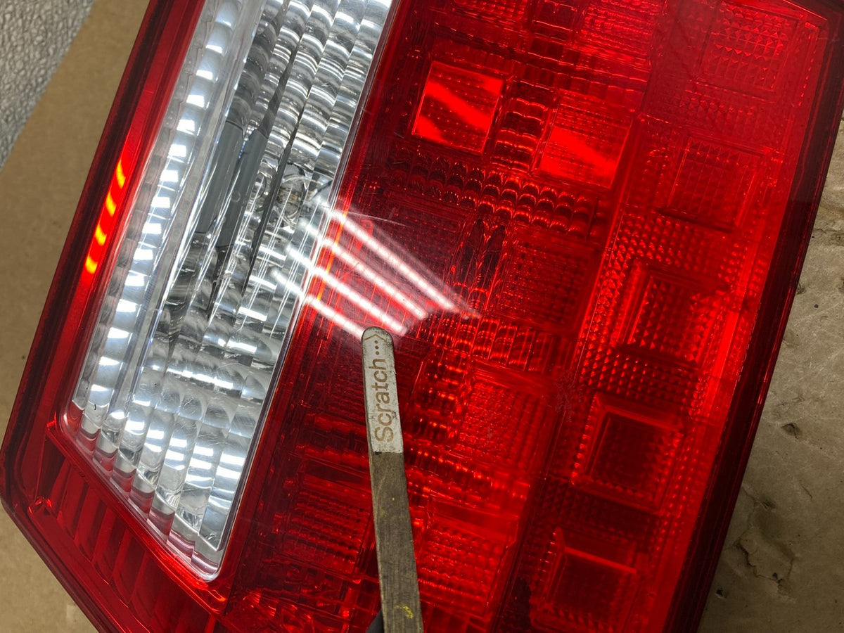 2005 2006 2007 Honda Odyssey Inner Right Passenger RH Tail Light V0309 DW3