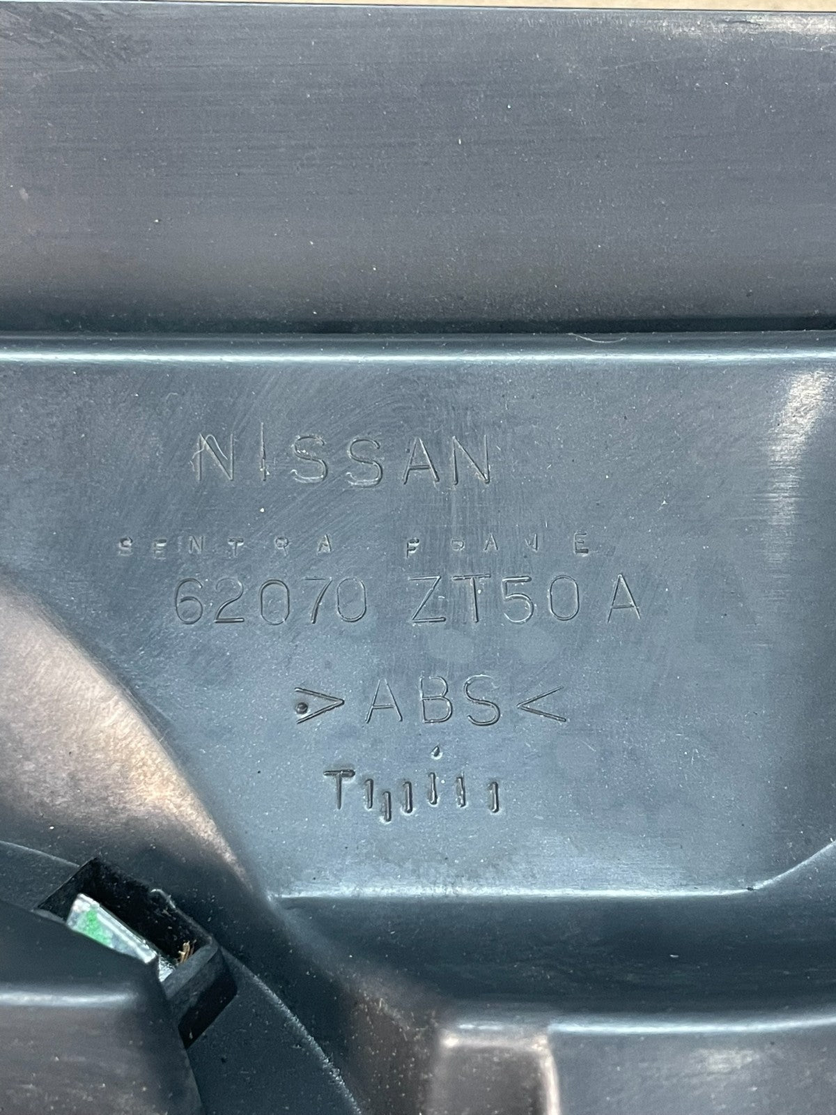 2010 to 2012 Nissan Sentra Front Upper Grill Grille AC5075 DG7