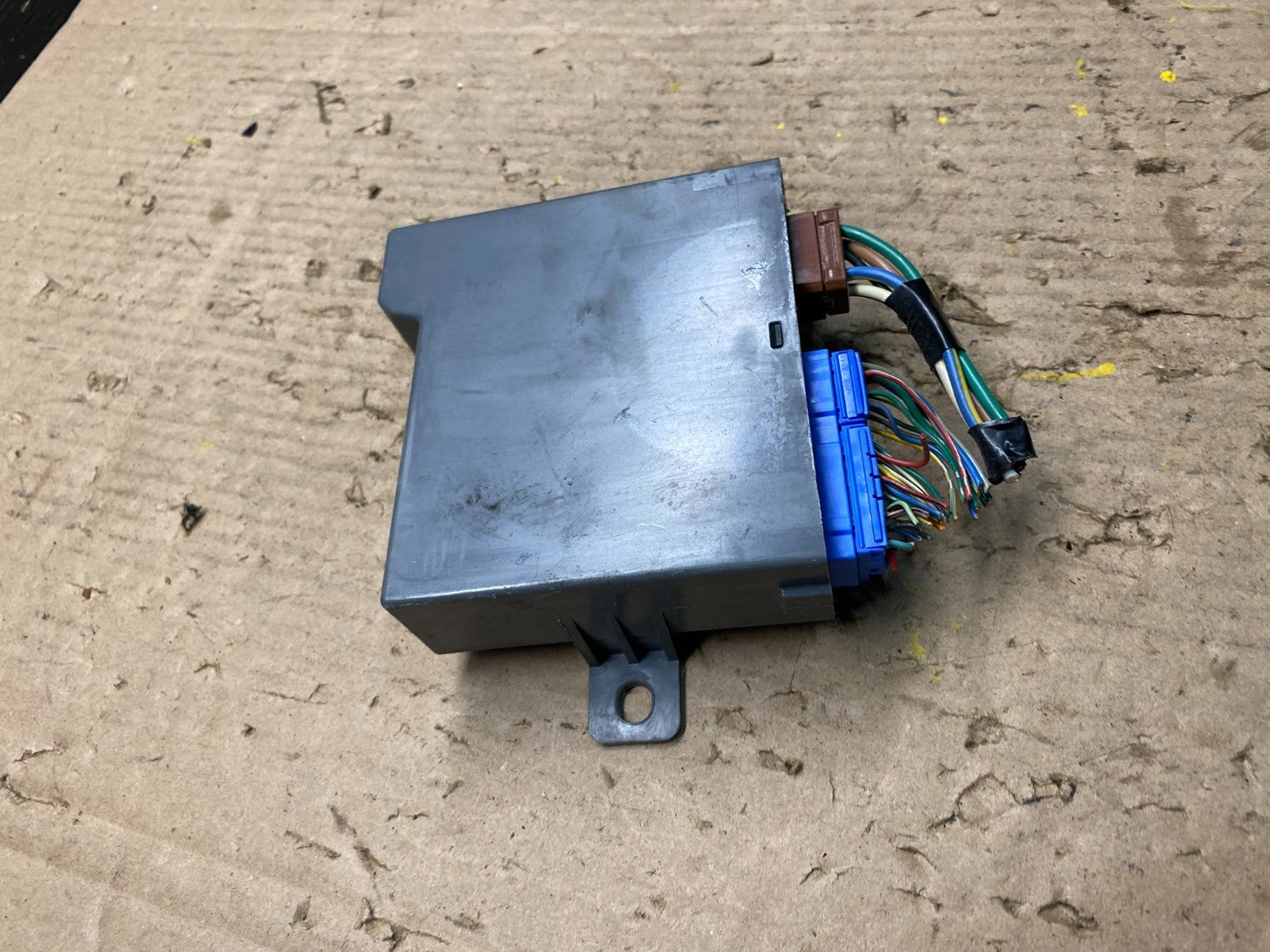 2008 - 2010 Honda Odyssey Rear Left Driver LH Sliding Door Module r9077 DG1
