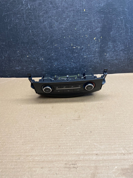2013 2014 2015 Nissan Altima A/C Temperature Climate Control AH1368 DG0