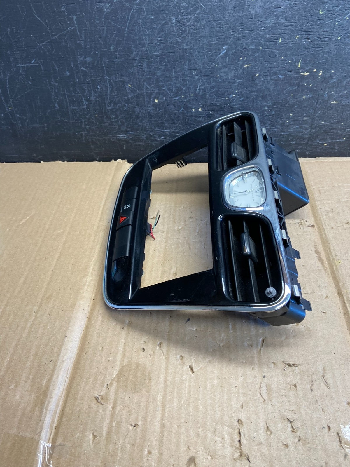 2011 - 2014 Chrysler 200 Dash Radio Bezel Trim Clock Hazard Bezel ai2679 DG2