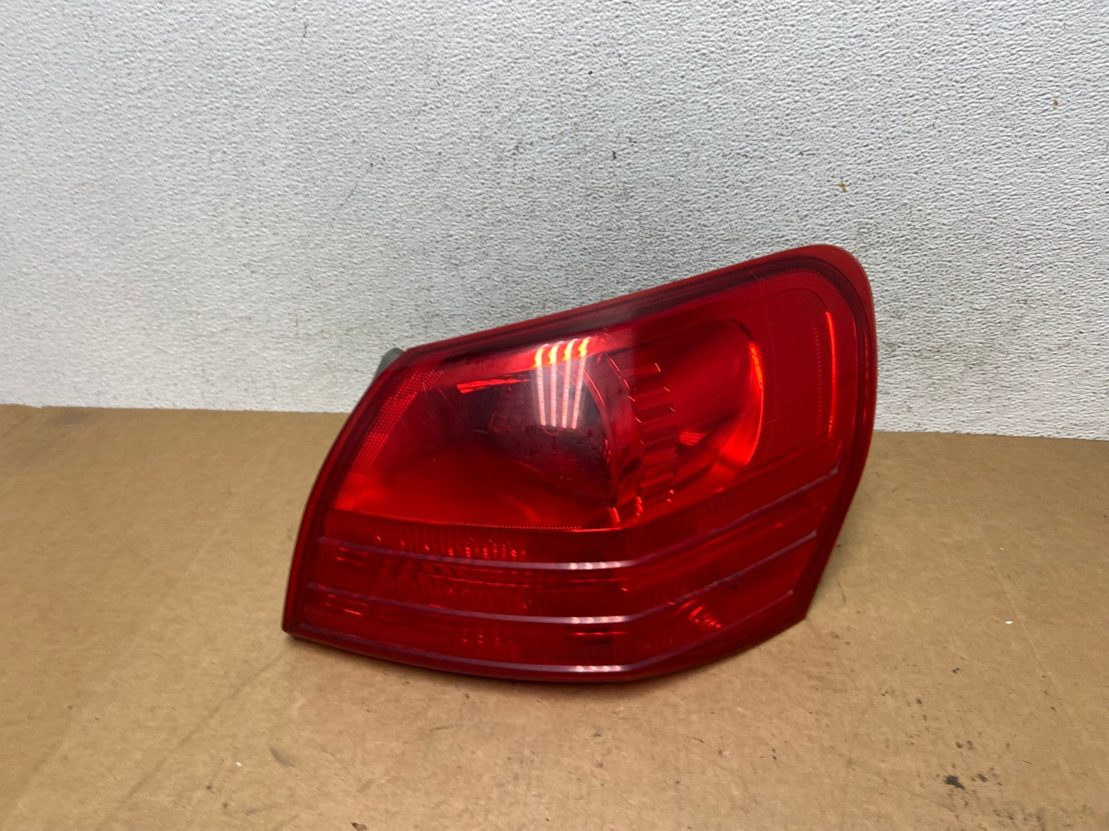 2008 to 2015 Nissan Rogue Right Passenger Rh Side Tail Light AE3143 LK0