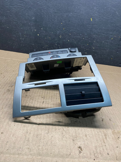 2007 to 2012 Dodge Nitro Dash Climate Temperature Control Radio Bezel o6957 DG4