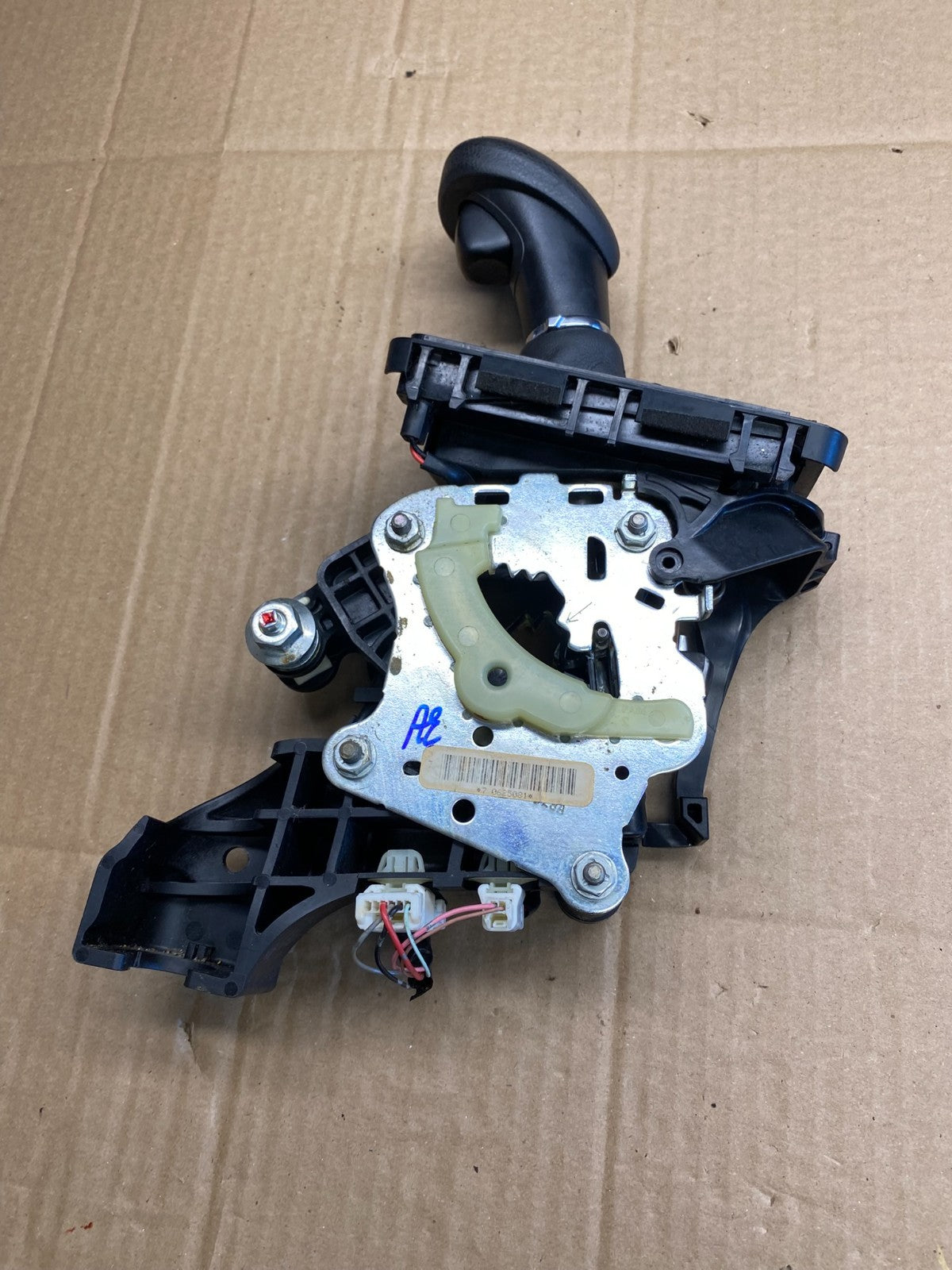 2010 to 2012 Acura RDX 2.3L Transmission Shifter Gear Selector AC93202