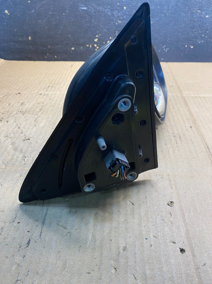 2010 to 2013 Kia Forte Sedan Right View Turn Signal Mirror OEM AB0719 MS5