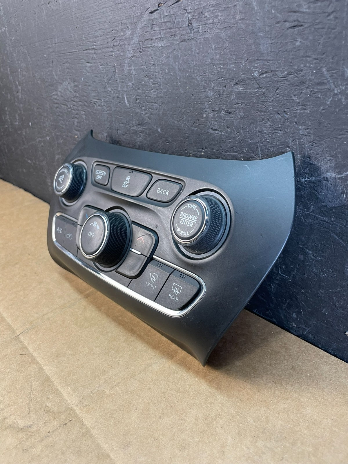 2014 to 2017 Jeep Cherokee Heater Climate Temperature Control ac4988 DG2