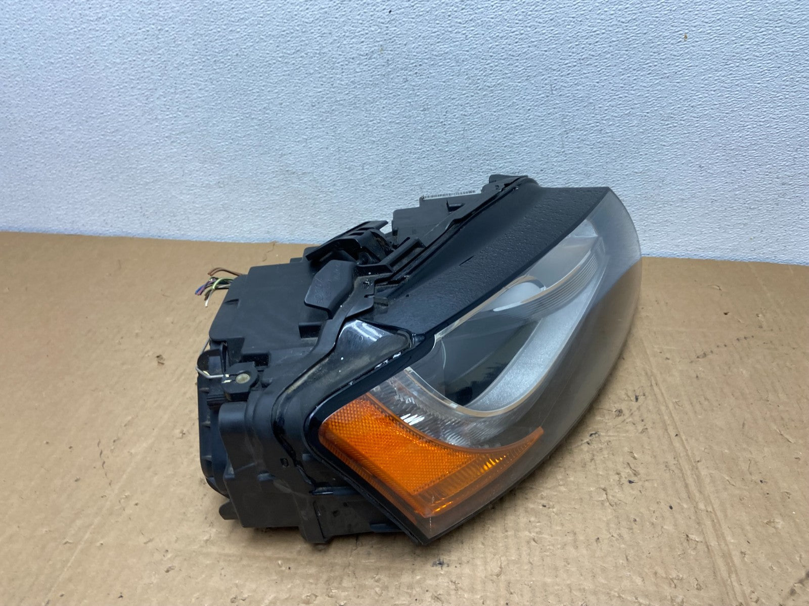 2008 to 2012 Audi A5 S5 Xenon HID Right Passenger Side Headlight AC8249 DW2