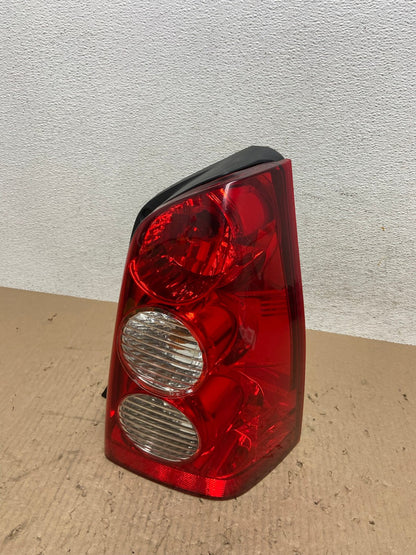 2005 2006 Mazda Tribute Right Passenger Rh Tail Light AE8884 LK0