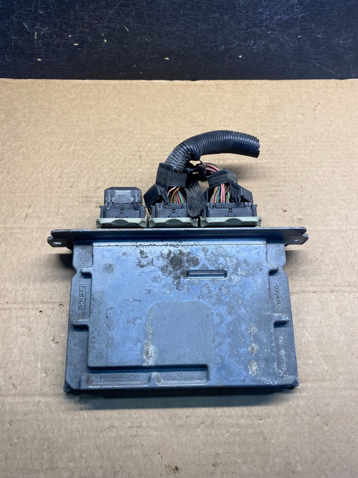 2008 Ford E350 E250 Van 5.4L Engine Control Module 8c2a-12a650-apa ECU AF7676 DG0