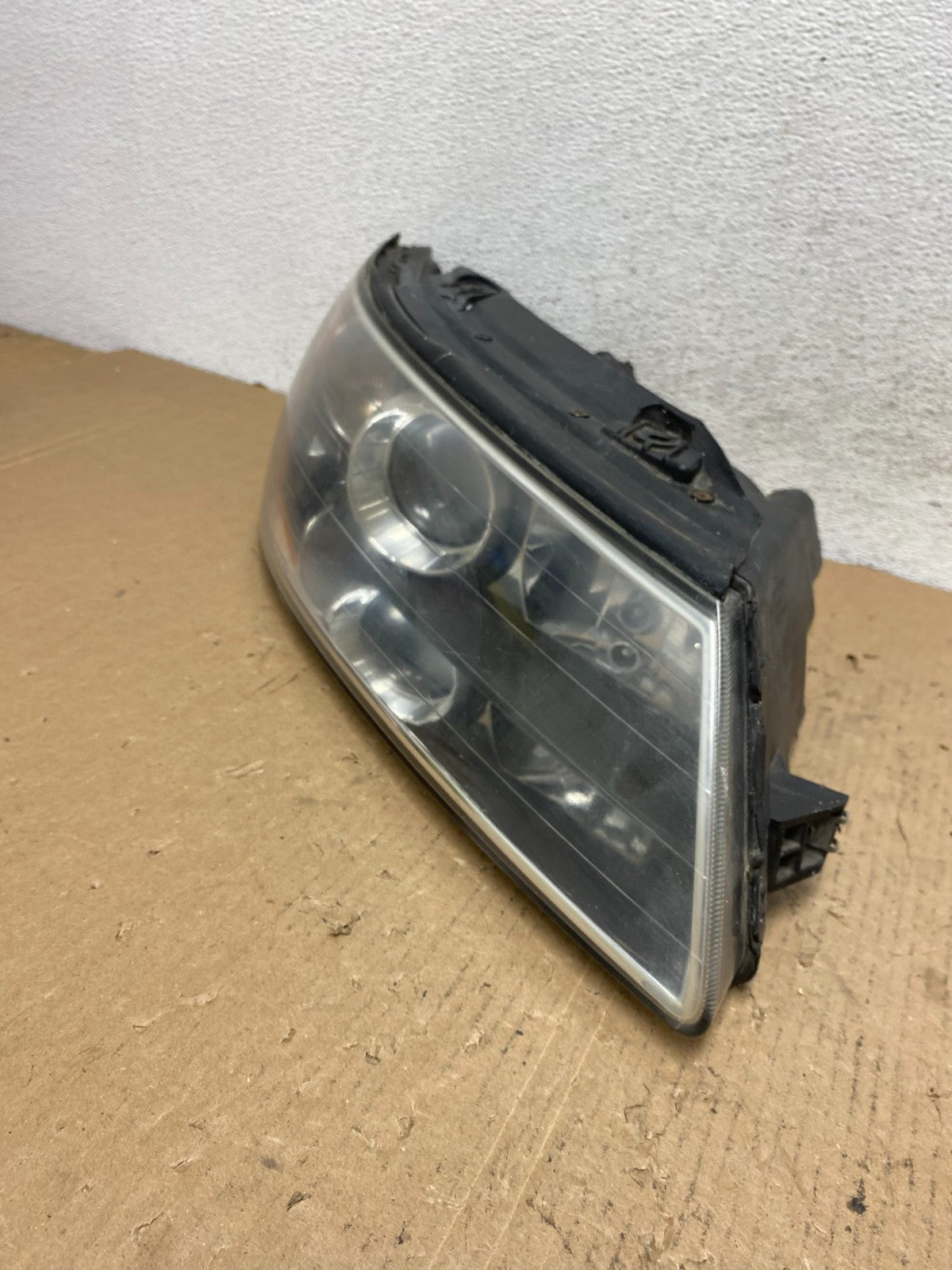 2006-2008 Hyundai Sonata Right Passenger Rh Side Headlight Halogen AD8156 DW1