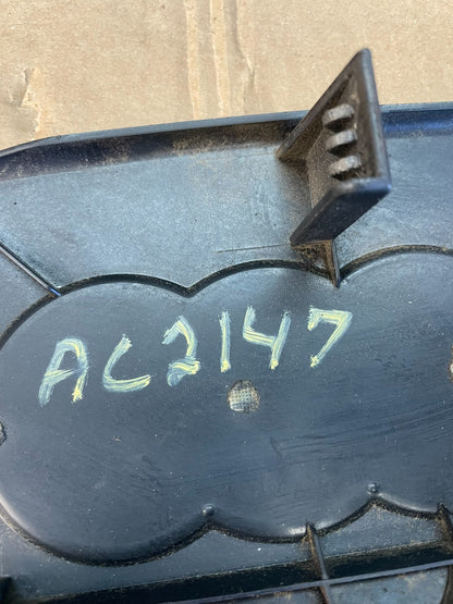 2002 to 2005 Audi A4  Engine Motor Cover Trim OEM 06c103931d AC2147 DG3