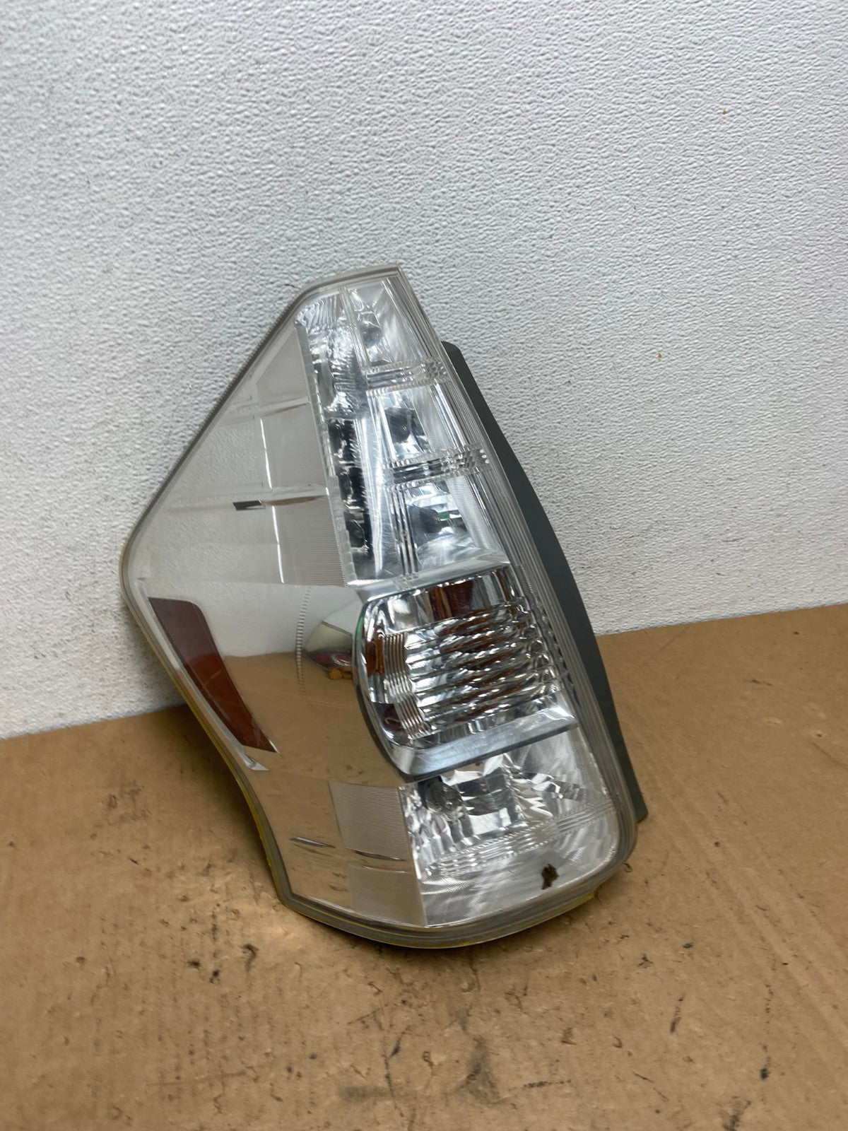 2012 2013 2014 Toyota Prius V LED Left Driver LH Tail Light AD3286 LK2